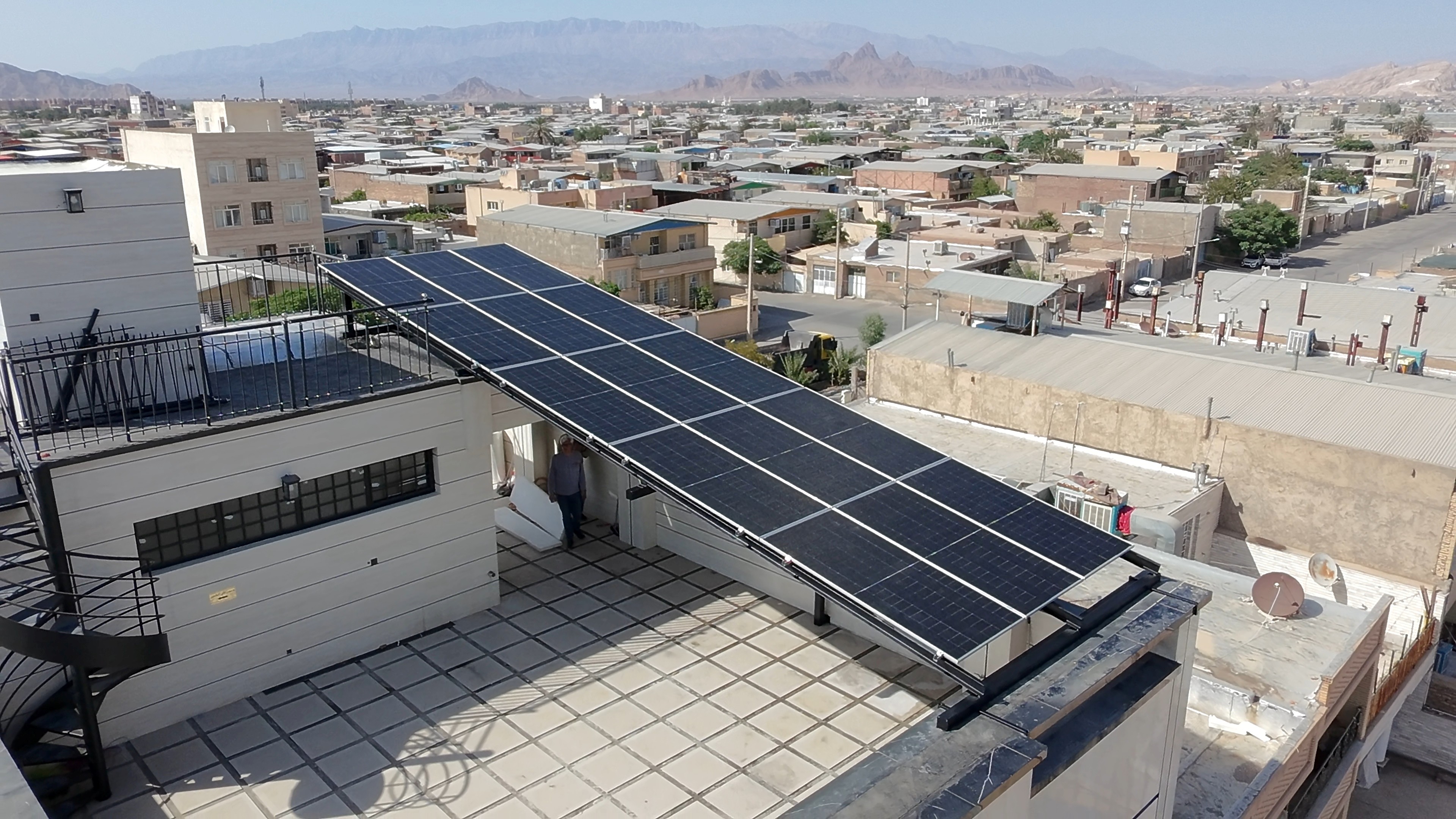 نیروگاه خورشیدی مسکونی کرمان - گالری ۶